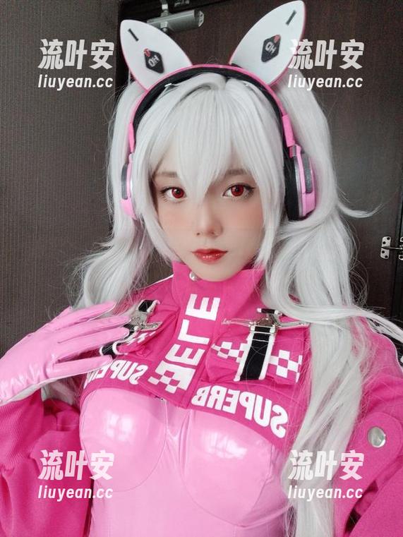 抱歉，是Messie Huang的毛衣美图盘点，心情复杂到头疼！